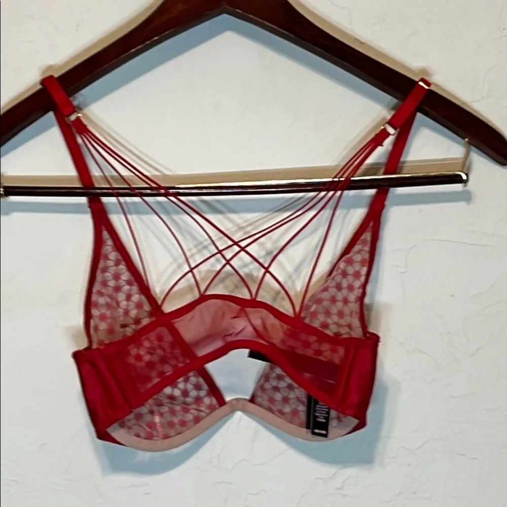 Victoria's Secret Red Unlined Plunge Bra 32D - Picture 4 of 5
